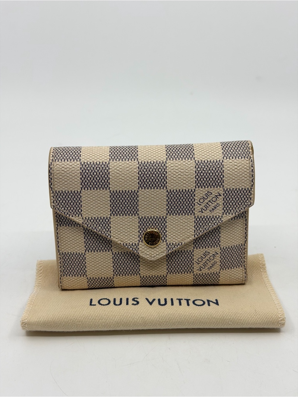 Louis Vuitton Victorine Wallet Daniel Azur